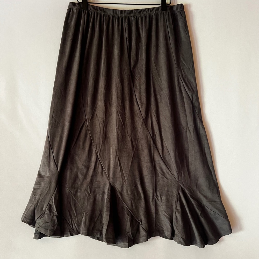 NWT Urban Coco Buttery Soft Gray Midi Skirt Size Large Pleated Skater Boho Flowy